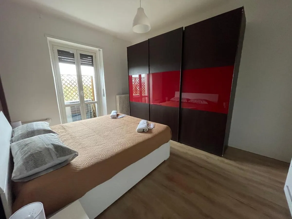 Bed & Breakfast Ampia Camera Matrimoniale Con Letto Double King-Size By Alex Guest House Milano Italien